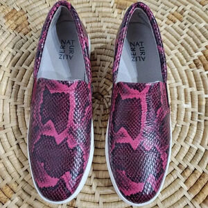 Naturalizer Aileen Plum Snake Print Slip On Sneaker Loafer 8.5